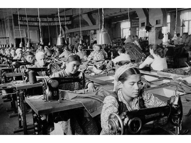 Почему в разгар войны в 1943 году Красная Армия переоделась в новую форму история