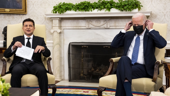 «Почти с пустыми руками»: NI назвал визит Зеленского в США бесполезным Политика