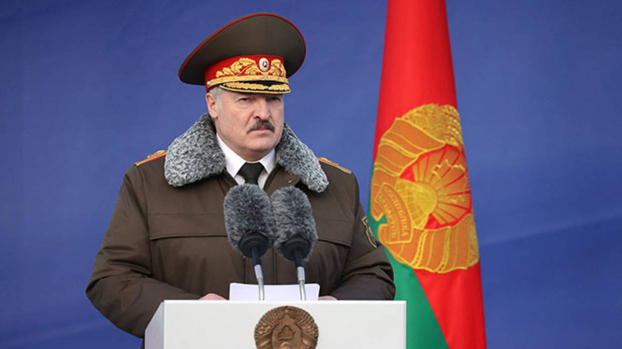 Лукашенко призвал белорусов жить обычной жизнью на фоне эскалации украинского кризиса