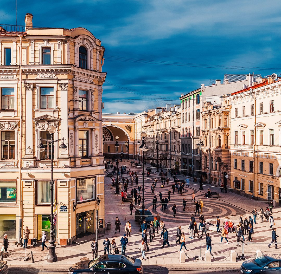 Центр санкт петербурга улицы. Большая морская улица Санкт-Петербург. СПБ ул большая морская. Большая морская 1 Санкт-Петербург. Питер большая морская улица.