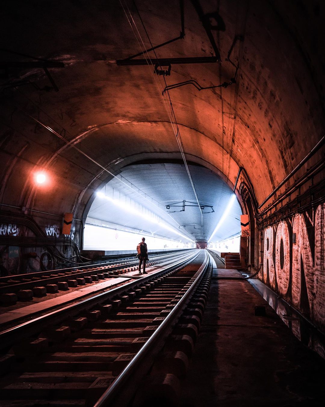 «Тёмная сторона» городов на концептуальных снимках Йеруна ван Дама города,подземка,тревел-фото