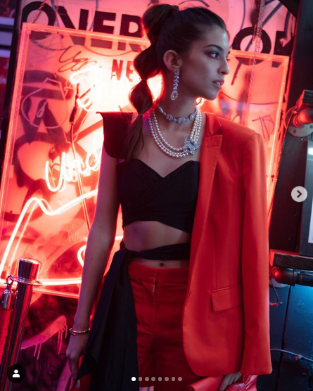 Девушка два месяца носила один костюм интересное,одежда,шоппинг