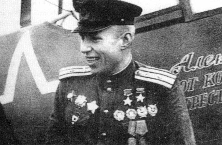 Тринадцатый советский ас. Дважды Герой Алелюхин отдал авиации полвека Тринадцатый советский ас. Дважды Герой Алелюхин отдал авиации полвека история