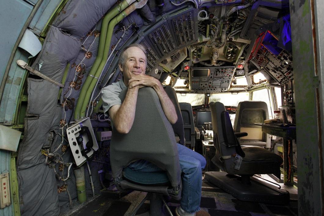 Пенсионер из США живет в Boeing 727 посреди леса