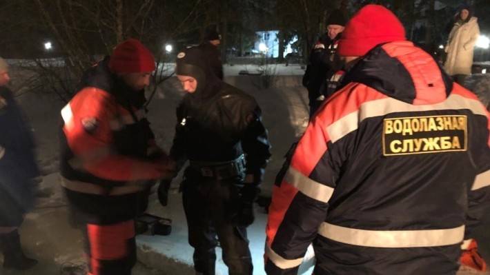 Жительница Ленобласти утонула в необорудованной проруби на глазах у детей Происшествия