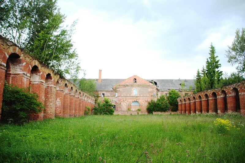 Село медведь. Село медведь Новгородской области. Медведь село Великий Новгород. Село медведь Новгородская область мельница. Старый медведь Новгородская область.