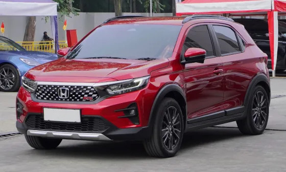 Дешёвые японские кроссоверы — ещё доступнее. Новые Honda WR-V в России теперь стартуют ниже 1,5 млн рублей