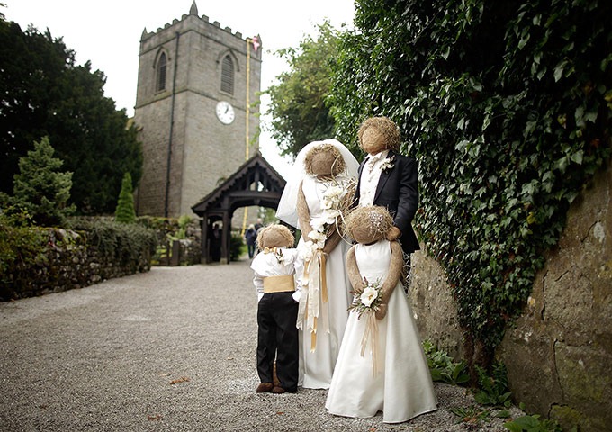 Фестиваль пугал в Англии авиатур