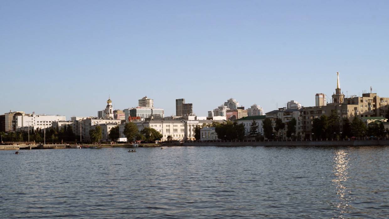 Власти Свердловской области могут ввести новые ограничения в связи с COVID-19