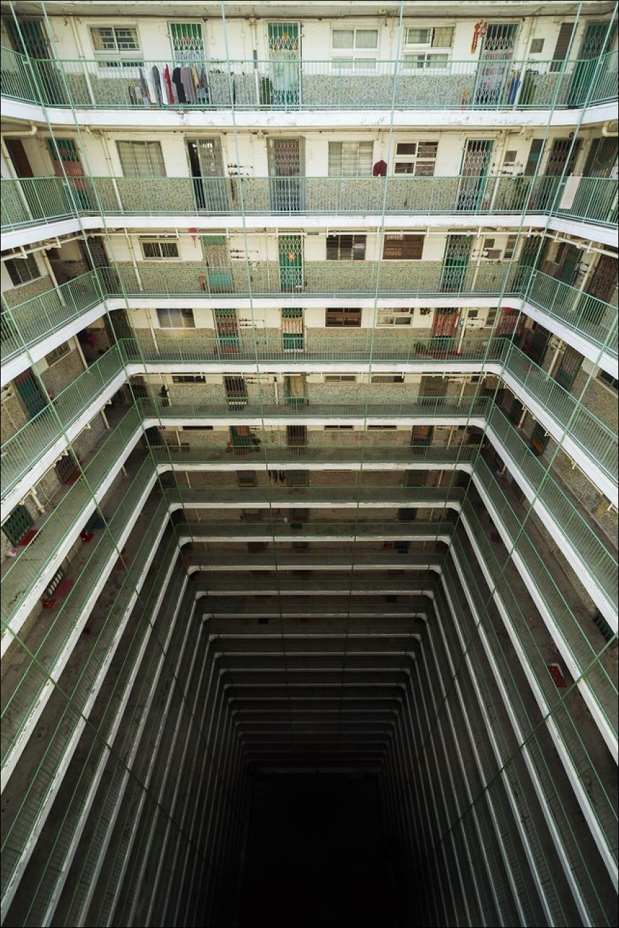 Коммуналки в Гонконге. Как живется в «клетках-гробах» где и как,Гонконг,жилье,кто,о недвижимости