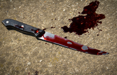 Житель Ялты ранил ножом полицейского 