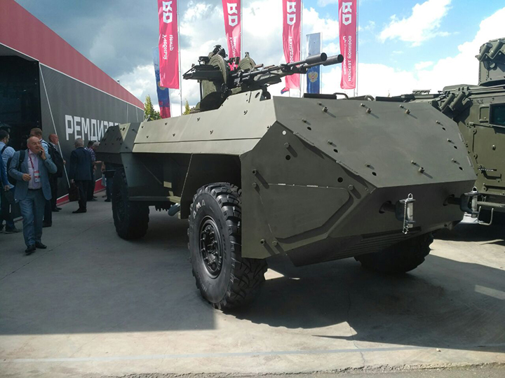 ИСПОВЕДЬ РУССКОЙ АРМИИ: ПО ВРАГУ УДАРЯТ "СТАЛЬНОЙ СТАРИК" И "БЕЗУМНЫЙ МАКС" оружие