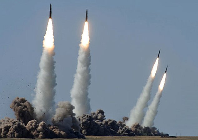 Военные РФ проведут тренировку по применению нестратегического ядерного оружия