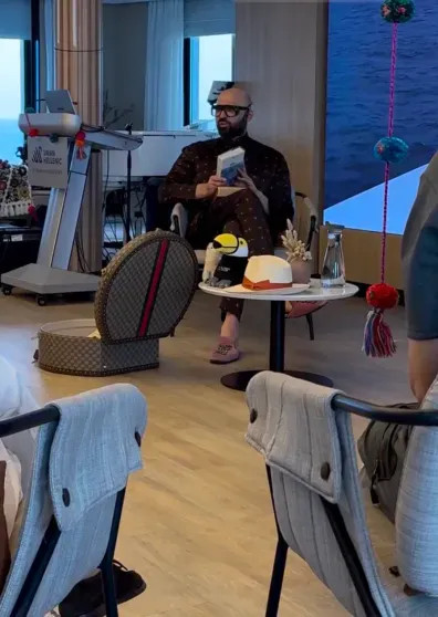 Ксения Собчак, Оксана Самойлова, Ирина и Борис Зарьковы, Борис Белоцерковский путешествуют по Латинской Америке Борис, Собчак, Ксения, Оксаны, СамойловаОксана, Оксана, Самойлова, Белоцерковский, укачивает, время, RendezVous, после, Елена, рассказала, Николай, лайнере, Зарьковы, отправились, Латинской, Ирина