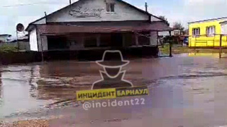 Затопленные улицы в Староалейском / 