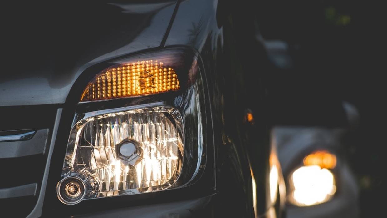 Автоэксперт Горбачев перечислил популярные у водителей тайные знаки