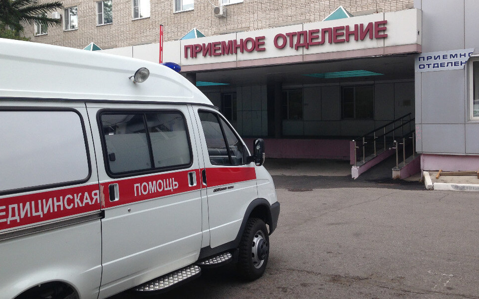 Приемное отделение скорой. Приемное отделение больницы. Приемный покой больницы. Приемное отделение стационара. Приемное отделение скорой помощи.