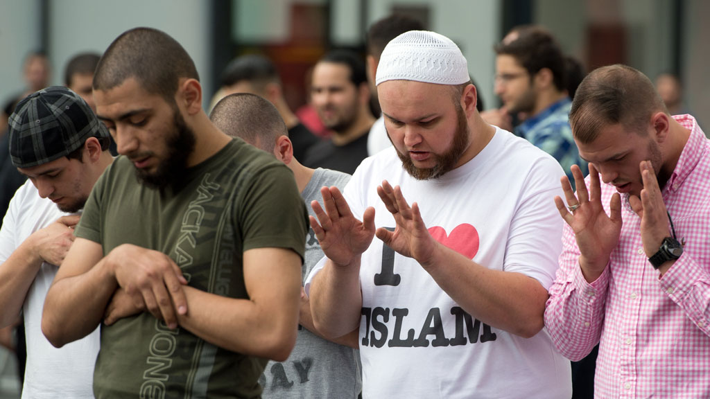 Почему в Казахстане поднимают голову салафиты?