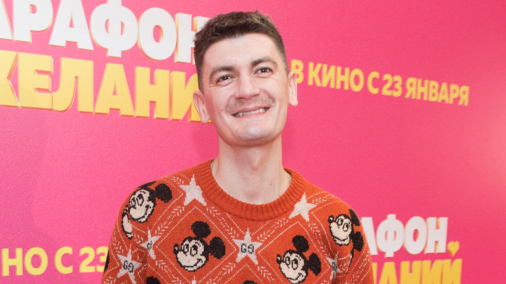 Тайно вернувшийся в Россию комик Гудков намерен заработать на новогодних корпоративах