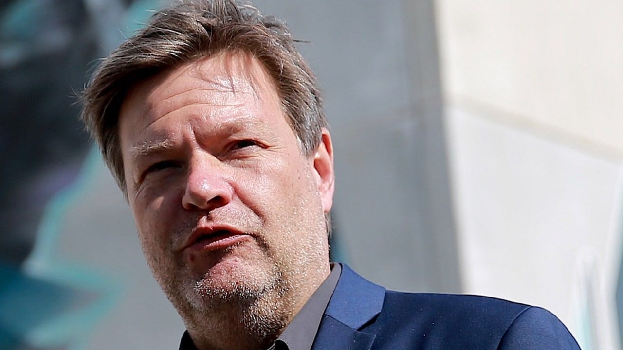 Хабек связал провал переговоров о поставках катарского СПГ в Германию с высокой ценой