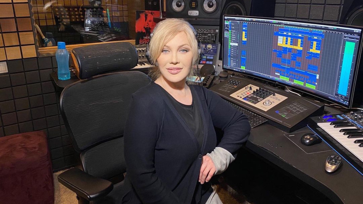 Повалий поздравила сына с днем рождения его детской фотографией