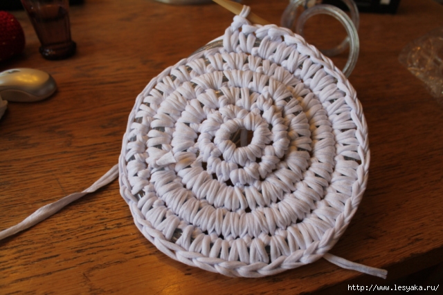 Эта мудрая женщина обвязала крючком светодиодный шнур. Результат получился сказочный!!! Эта мудрая женщина обвязала крючком светодиодный шнур. Результат получился сказочный!!! мастер класс