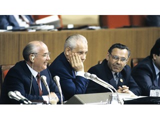 Урок СССР: одиннадцать друзей collapse