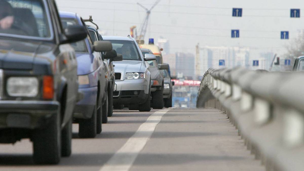 Движение в сторону Варшавского шоссе восстановлено после экстренного ремонта дороги