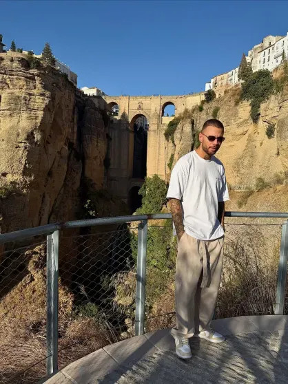 Певица Нюша встречается с диджеем Владом Ханецким