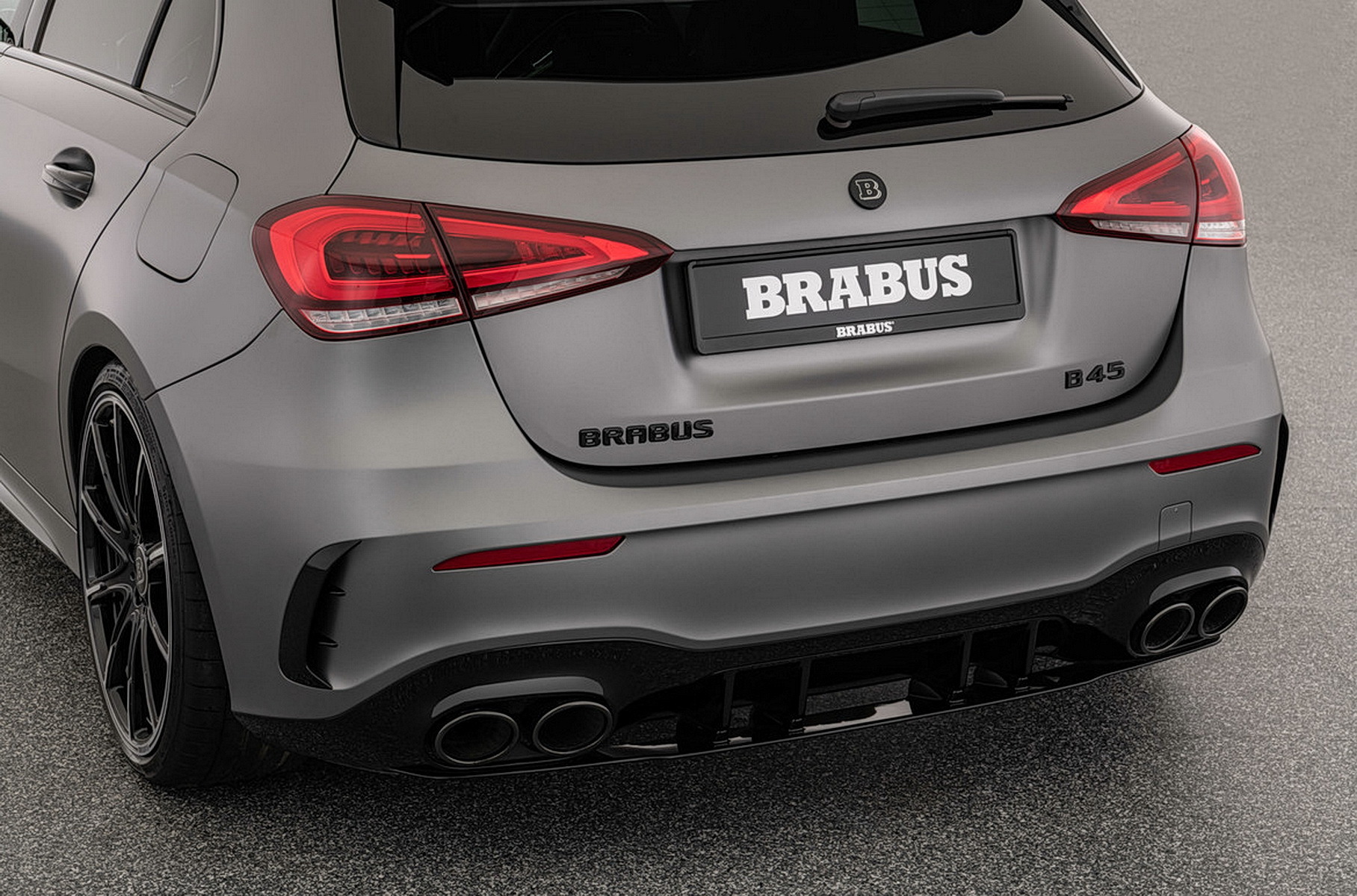 Brabus прокачал Mercedes-AMG A 45, сохранив трехлетнюю гарантию Brabus прокачал Mercedes-AMG A 45, сохранив трехлетнюю гарантию Новости