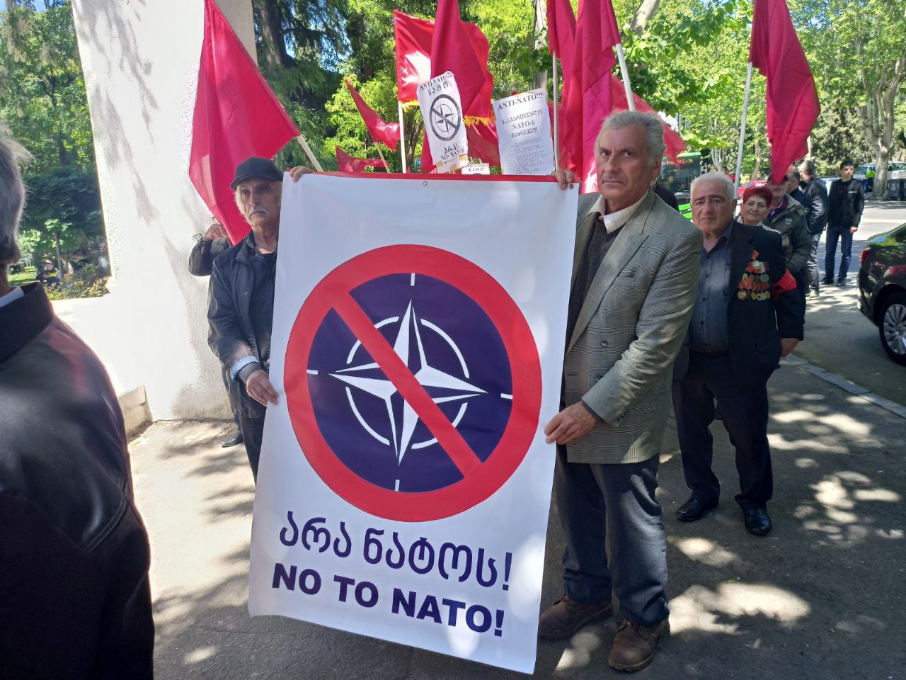 «Не повторяйте наших ошибок» – в День Победы участники акции в Тбилиси обратились к украинцам «Не повторяйте наших ошибок» – в День Победы участники акции в Тбилиси обратились к украинцам геополитика