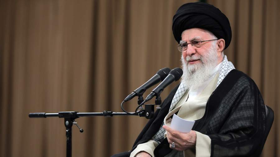 Верховный лидер Ирана допустил возможность смягчения дипотношений с Западом