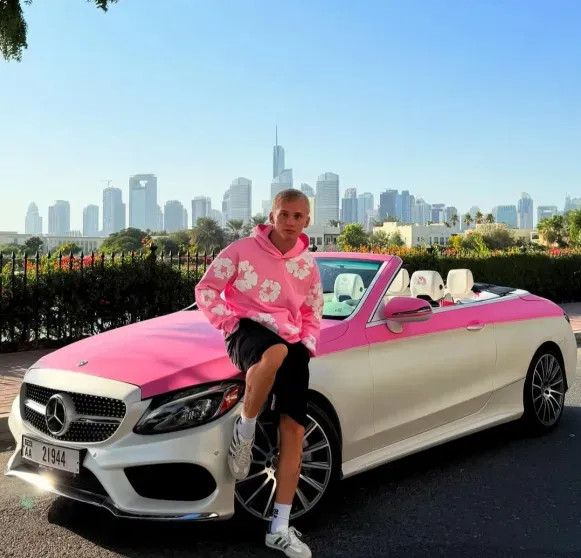 Даня Милохин