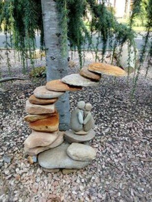 Камень в саду - это не только рокарий и дорожки. Взгляните, как остроумно можно его использовать декор,для дома и дачи,идеи и вдохновение