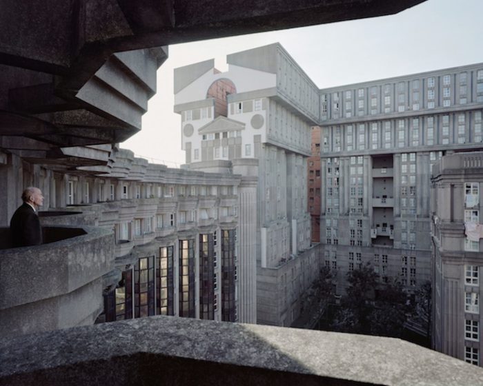 Уже давно померкло былое величие грандиозных зданий. | Фото: Laurent Kronental/ nastroy.net.