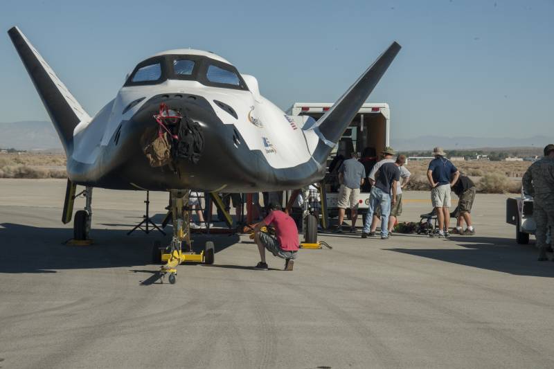 Пентагон хочет военно-транспортную модификацию космоплана Dream Chaser оружие