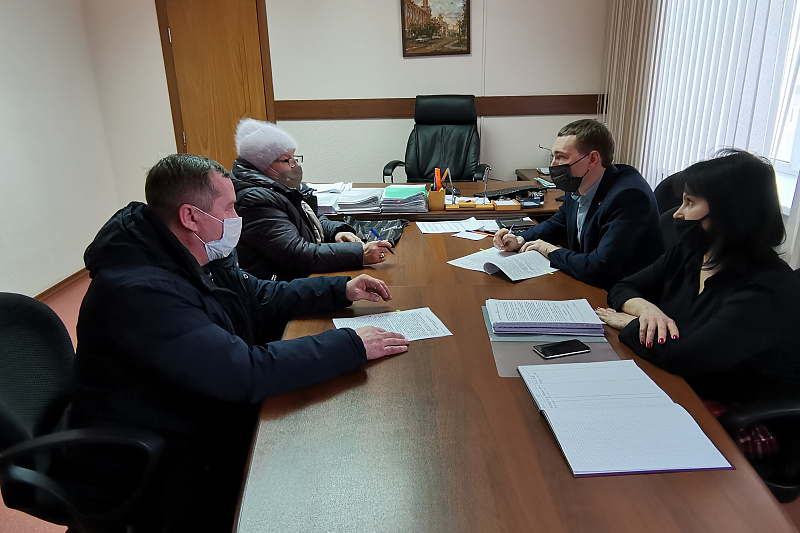 Первые договоры о выкупе домов под снос заключили в мэрии Кемерова