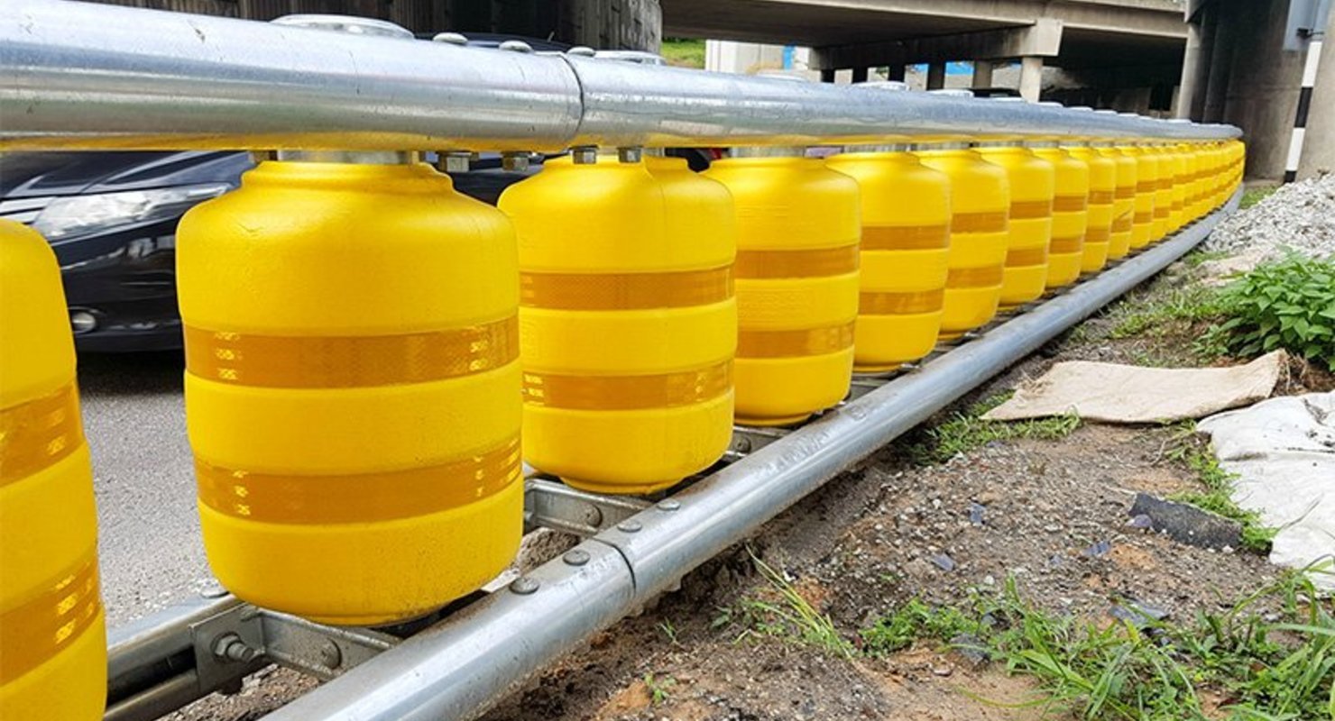 Новые барьерные ограждения в Корее могут эффективнее гасить энергию столкновения