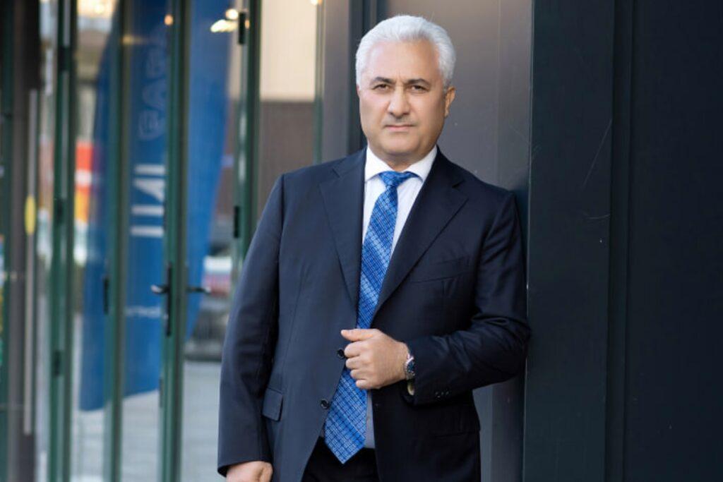 Абрам Овеян напомнил о боевом братстве армян и русских в День защитника Отечества