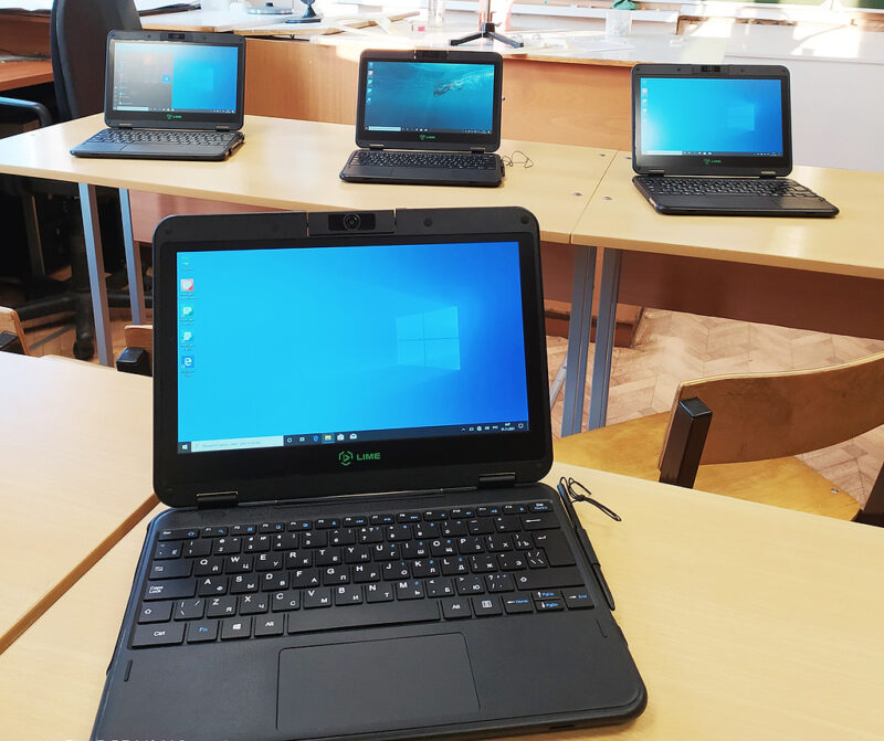 Новое компьютерное и интерактивное оборудование поставили в школы Торопецкого района