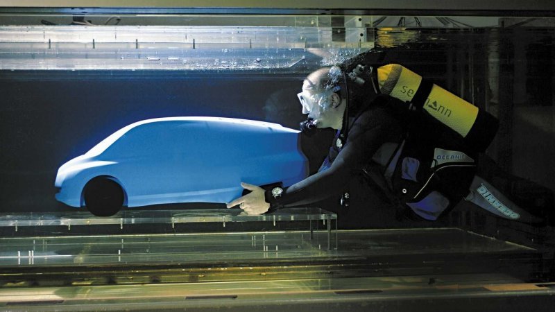 Экспериментальный концептуальный автомобиль Mercedes-Benz Bionic Экспериментальный концептуальный автомобиль Mercedes-Benz Bionic