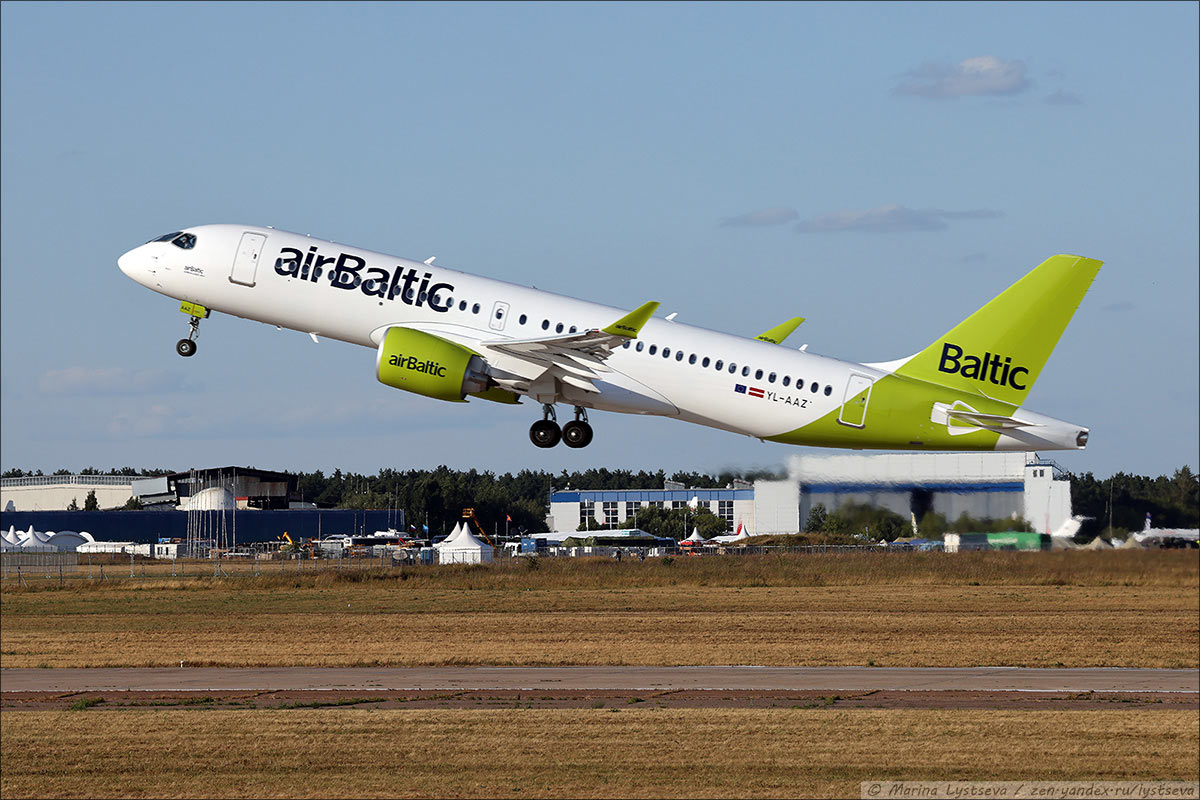 Airbus A220-300