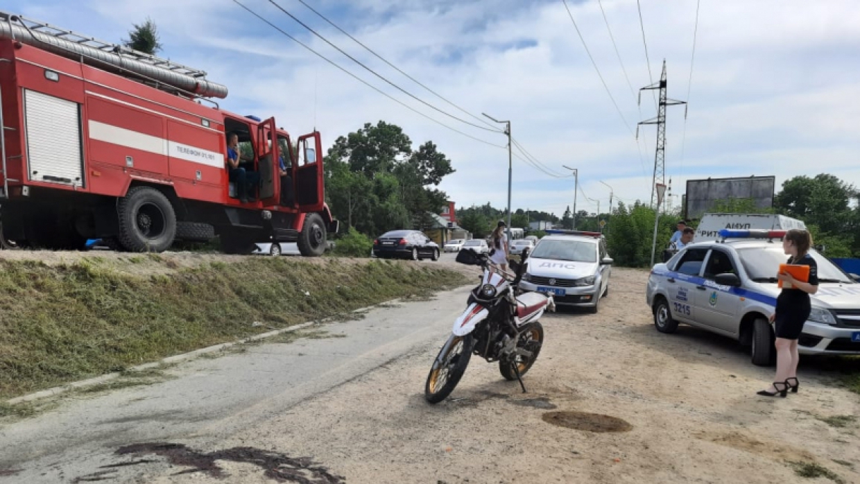 Молодая пара погибла в ДТП, скрываясь от полиции на мотоцикле в Приморье