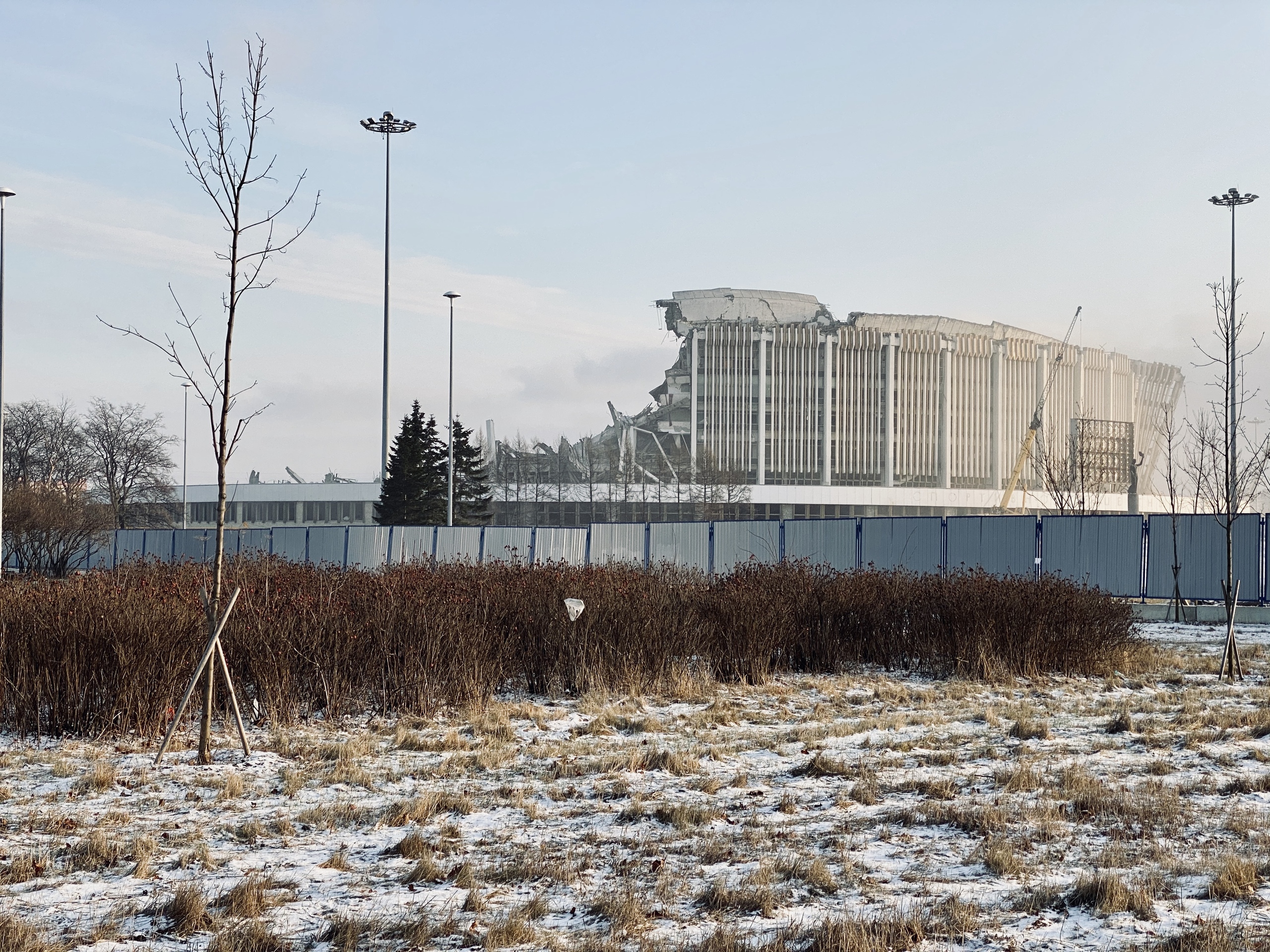 Скк 2023. Спортивно-концертный комплекс «Петербургский». СКК сейчас Питер. СКК Питер рухнула крыша. СКК СПБ год постройки.