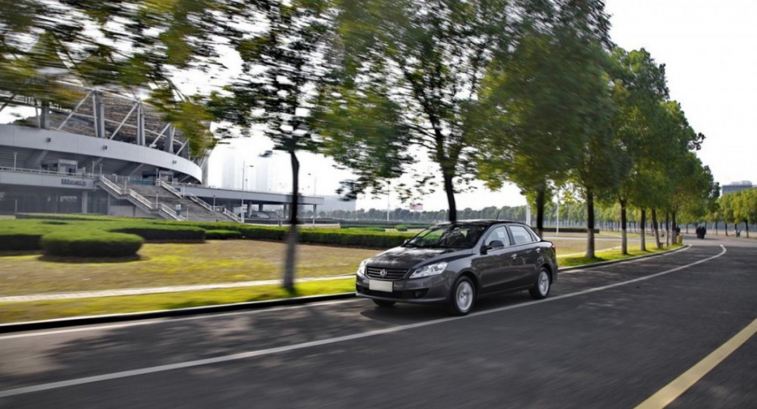 В России начались продажи кроссоверов Dongfeng DF6 за 2.8 млн рублей