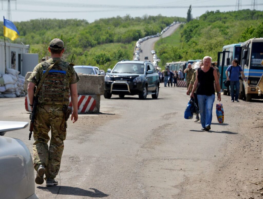 Для пересекающих границу с Украиной жителей ЛДНР придумали новое правило Граница,Донбасс,Пограничники,Политика,Украина,Украина