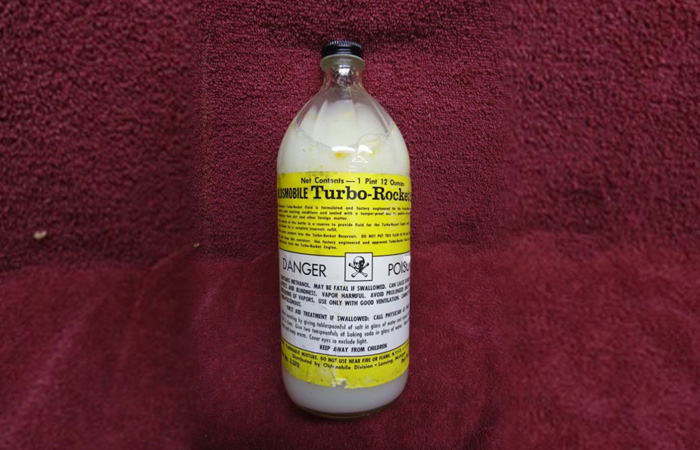 Смесь Turbo-Rocket Fluid./ Фото: curbsideclassic.com