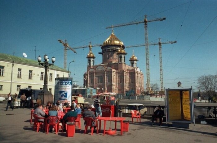 Подборка ретро-фотографий из 90-х общество