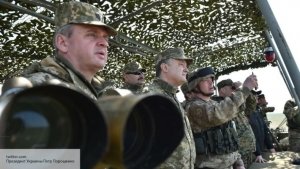 «Россия кружит головы украинцам лживыми штампами»: армию Украины будут очищать - приказ Муженко отдан лично Порошенко