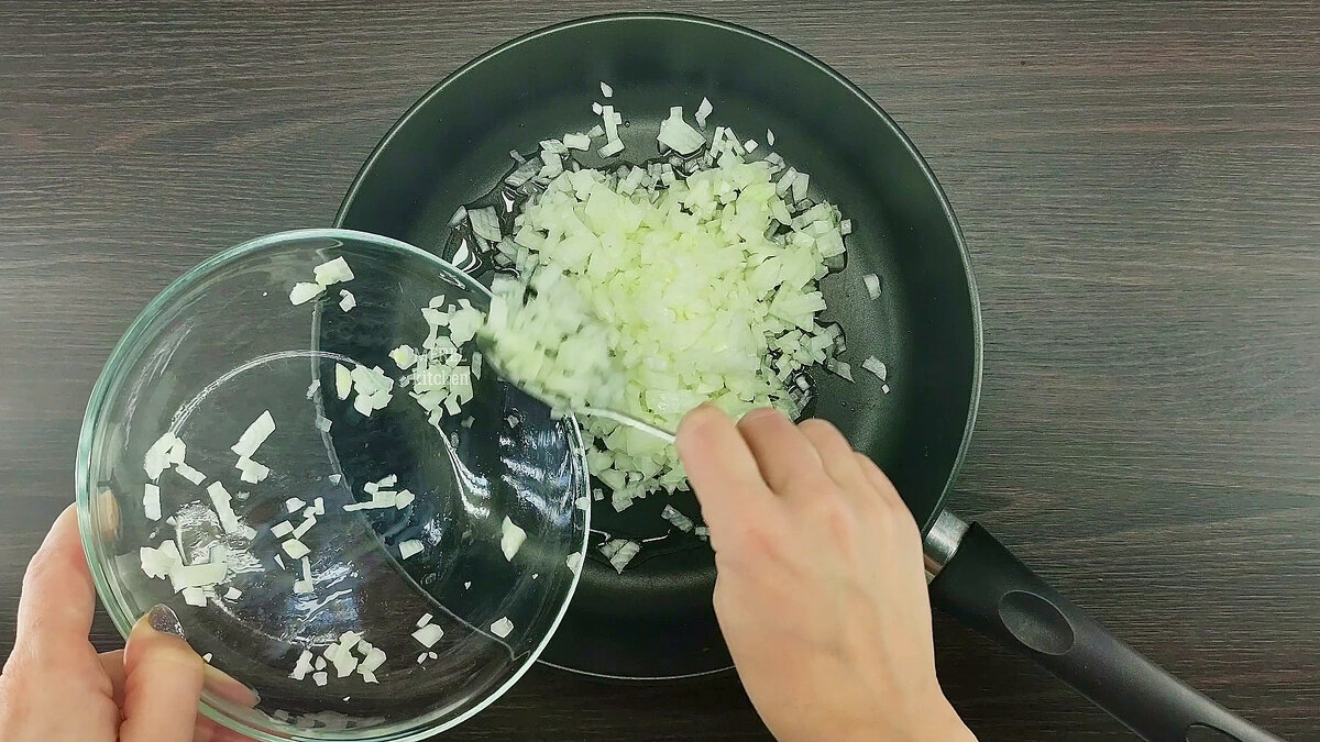  Курица это такой продукт, который сложно испортить, как ни приготовь всегда будет вкусно, хоть пожарить, хоть запечь, сделать шашлык.-5-2